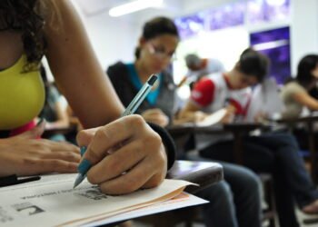 Governo autoriza concurso com 286 vagas para universidades estaduais