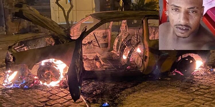 Homem é morto com golpes de faca e carro de suspeito é incendiado por populares em Brumado