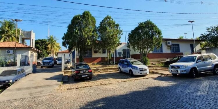 Mulher é morta com barra de ferro no sudoeste da Bahia; companheiro da vítima não foi encontrado pela polícia e é procurado