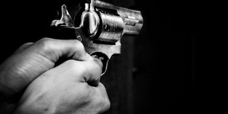 Três homens são executados dentro de casa em bairro de Salvador