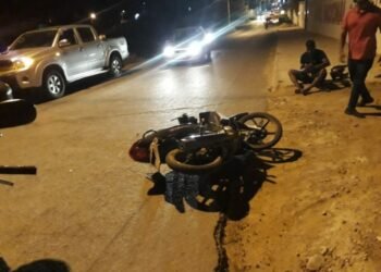 Motociclista colide contra carro enquanto realizava conversão em Guanambi