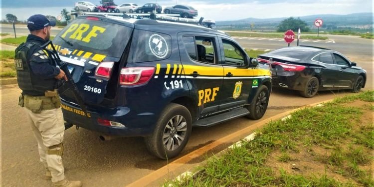 Vitória da Conquista: Idoso é preso suspeito de abusar criança de 7 anos dentro de ônibus