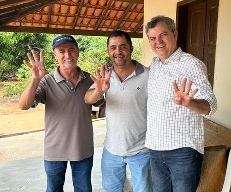 Sebastião Laranjeiras: Vereador Robson de Mandiroba adere ao grupo político do prefeito Dr. Pedro Malheiros.