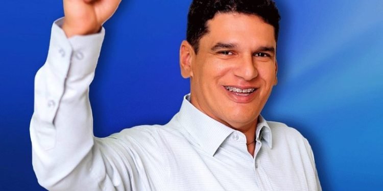 Prefeito de cidade baiana é baleado; polícia investiga o caso
