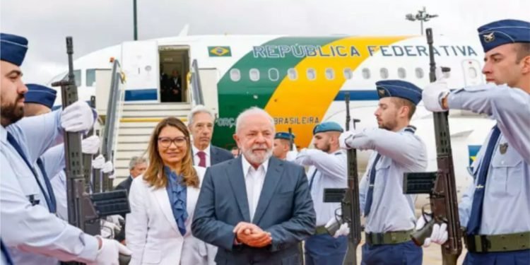 Lula quer novo avião, com suíte para casal, que pode custar R$ 400 milhões