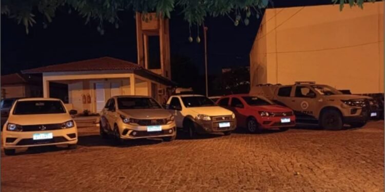PM recupera quatro veículos com restrição de furto na região de Guanambi
