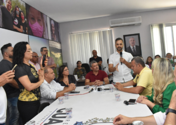 Nal Azevedo concede entrevista coletiva e anuncia oficialmente secretários de Educação e Saúde e primeiras ações da gestão