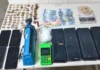 Ação policial em Carinhanha resulta na apreensão de drogas, balança de precisão e máquina de cartão