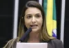 Infarto durante campanha: deputada Roberta Roma segue em UTI